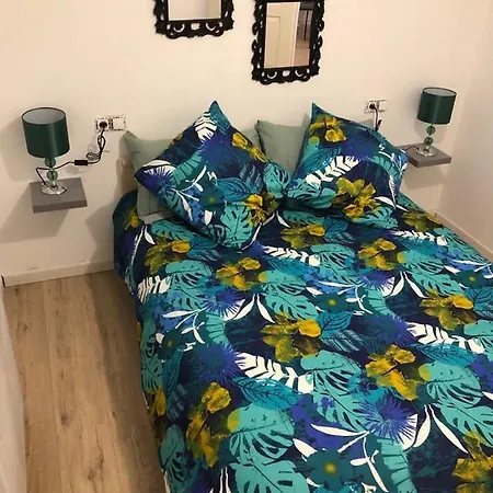 Appart F2 Une Proche Orly Apartment *